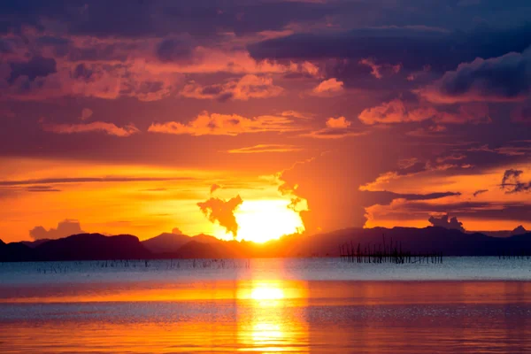 Cielo del atardecer —  Fotos de Stock