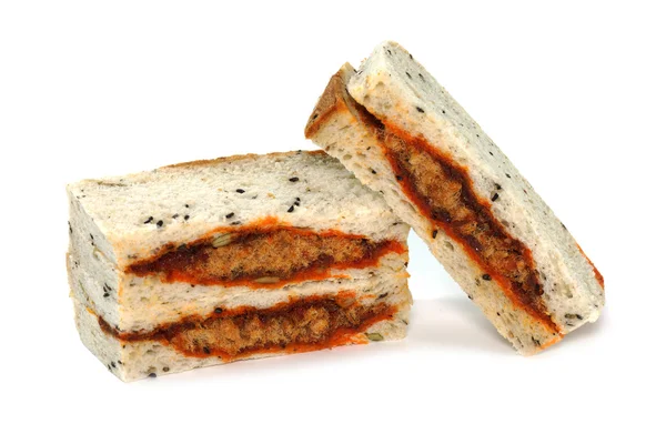 Geroosterde Chili plakken met geraspte varkensvlees zwarte sesam brood. — Stockfoto