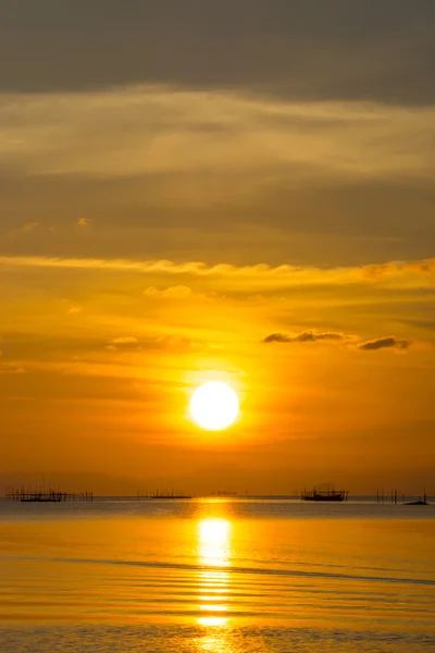 Apus de soare cer, Thailanda . — Fotografie, imagine de stoc
