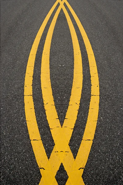 The yellow traffic lines — Stock fotografie