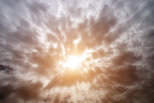White clouds under the sun — Stock Photo, Image