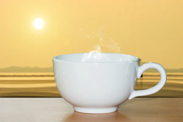 Warmer Kaffee am Morgen — Stockfoto