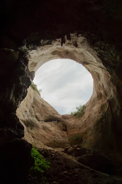 Uitgang van de grot naar hemel — Stockfoto