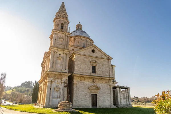 San Biagio Tapınağı, Tuscan kırsalının ortasında, Travertine kilisesi, Montepulciano, Siena