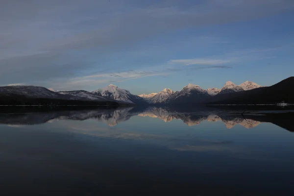Lake McDonald in Glacier National Park Montana — Stock Photo, Image