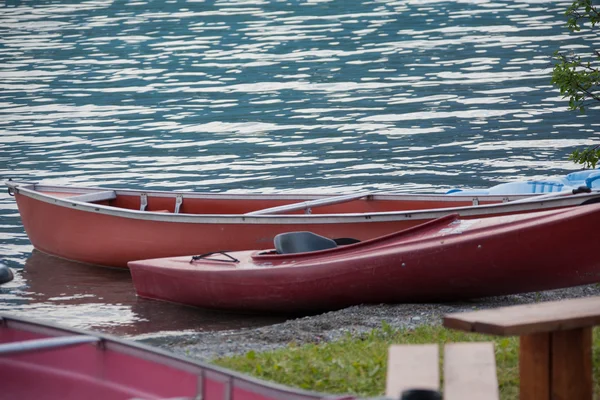 Canoa em Dickey Lake Montana — Fotografia de Stock