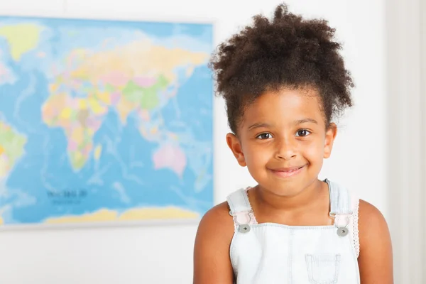 Niña preescolar afroamericana —  Fotos de Stock