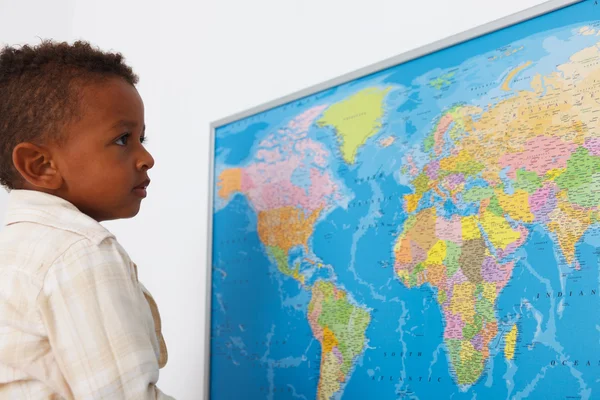 Niño preescolar afroamericano — Foto de Stock