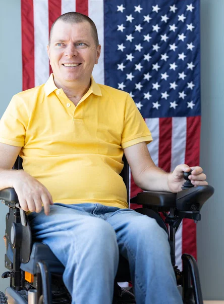 Amerykańska Wolność Wózku Inwalidzkim Flagą Usa — Zdjęcie stockowe