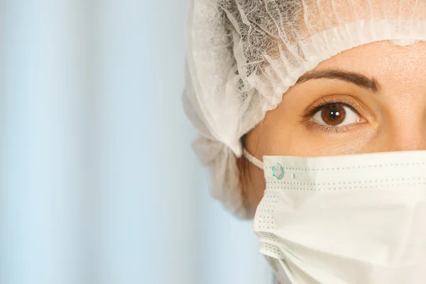 Close-up de uma médica feminina — Fotografia de Stock