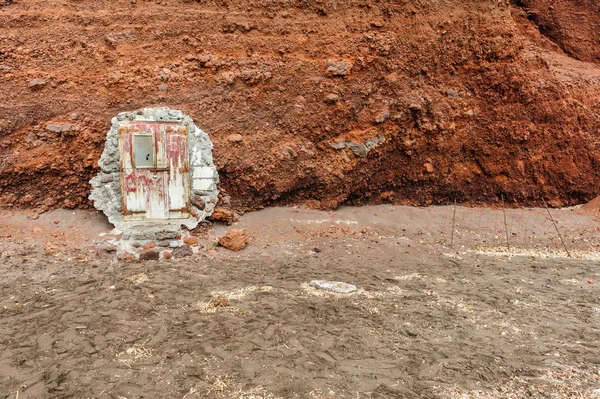 Dveře na Red Beach Santorini — Stock fotografie