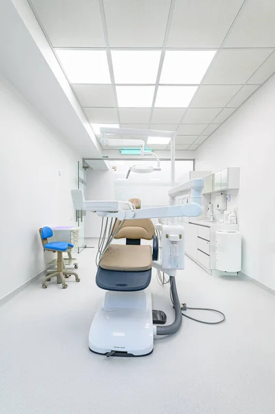 Interiorul cabinetului medical stomatologic, echipament special — Fotografie, imagine de stoc