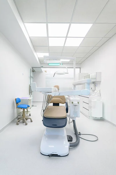 Interiorul cabinetului medical stomatologic, echipament special — Fotografie, imagine de stoc