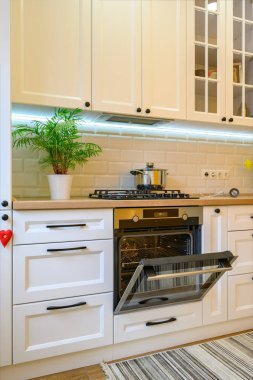 Rahat modern mutfak iç mimarisi