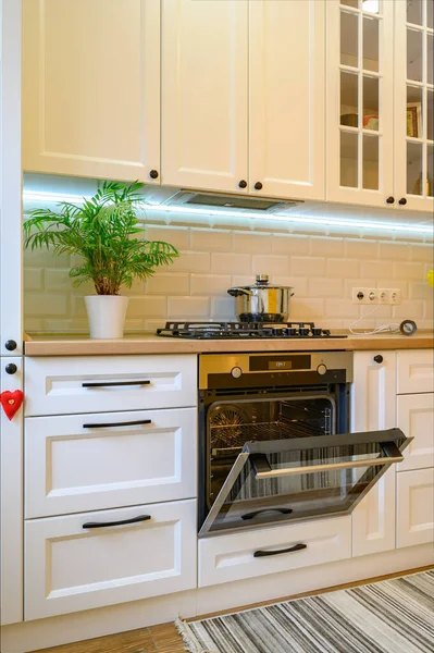 Rahat modern mutfak iç mimarisi