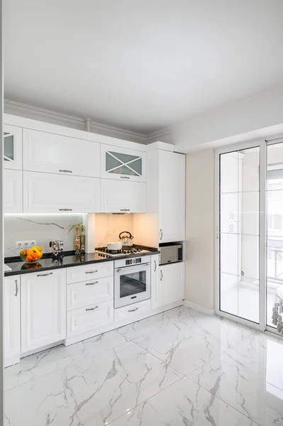 Luxurious white modern kitchen interior — Stock Photo, Image