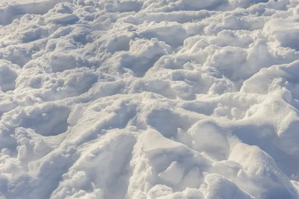 Хаотические следы на снегу — стоковое фото