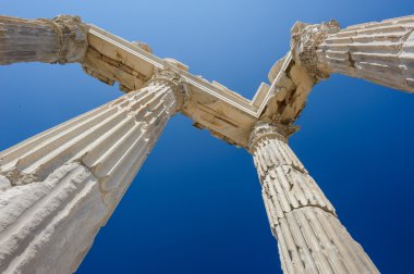 Traian Tapınağı