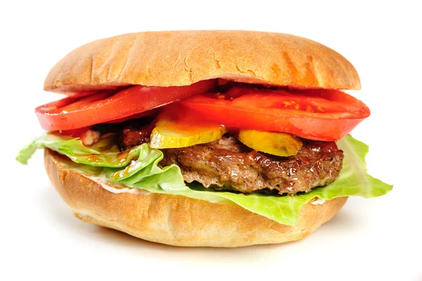 Реалистичный гамбургер — стоковое фото
