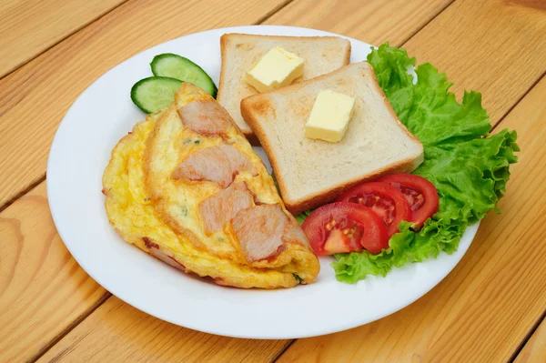 Fresh country omelette — Stock Photo, Image