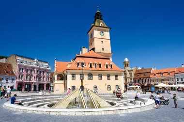eski Belediye Binası ve Belediye Meydanı, brasov