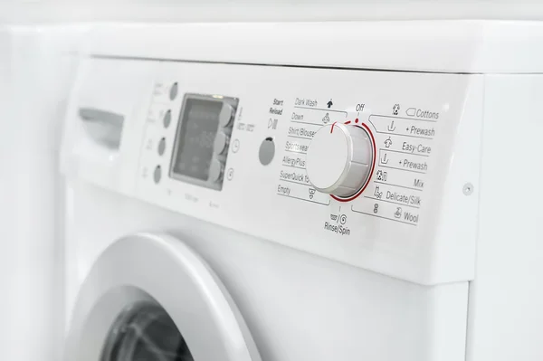 Close up de lavandaria ou máquina de lavar roupa — Fotografia de Stock