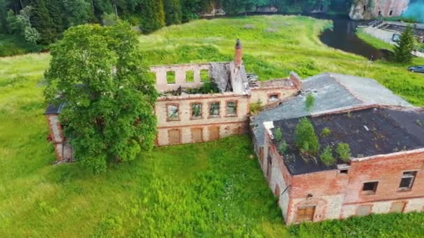 Anfabrika Skały Piwnice Ligatne Town Stara Zapora Powodziowa Starożytne Jaskinie — Wideo stockowe