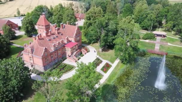 Jaunmoku Brick Medieval Castle Tukums Latvia Pond Fontain Clear Sunny — Stok Video