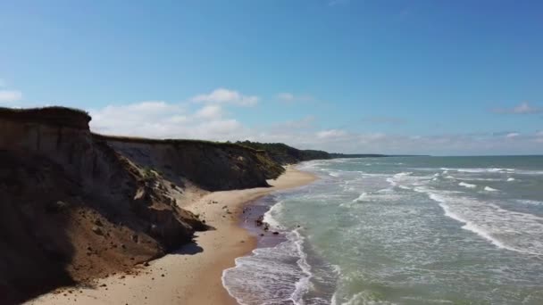 Voando Sobre Costa Mar Báltico Ulmale Seashore Bluffs Perto Pavilosta — Vídeo de Stock