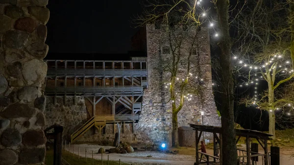 Ruinas Del Castillo Medieval Sigulda Letonia Vieja Fortaleza Navidad Tiempo — Foto de Stock