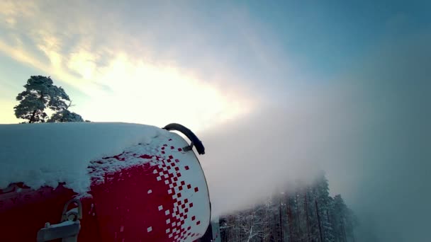 Snow Gun Postřik Umělé Krystaly Ledu Ski Piste Snowmaking Zimním — Stock video