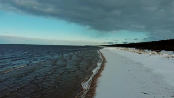 Αεροφωτογραφία Στη Βαλτική Θάλασσα Χειμερινή Περίοδος Τοπίο Δίπλα Στη Θάλασσα — Αρχείο Βίντεο