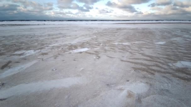 Крупный План Blizzard Пляже Время Зимнего Шторма Снег Накрывший Дюны — стоковое видео