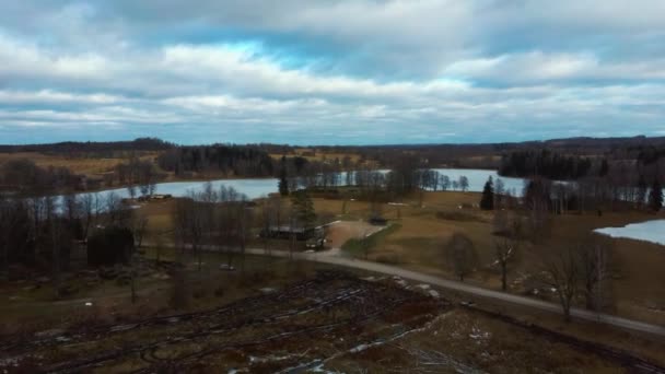 Araisi Lake Castle Lettland Flygfoto Ovanifrån Historiska Träbyggnader Liten Den — Stockvideo
