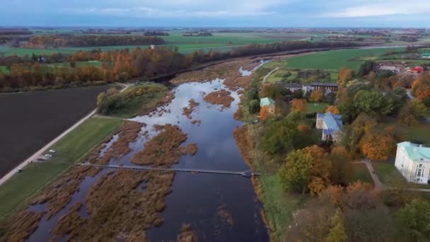 Őszi Légi Táj Város Mezotne Lettország Mezotne Palota Park Lielupe — Stock videók