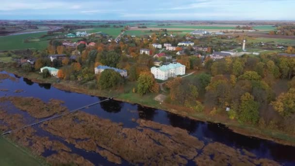 Őszi Légi Táj Város Mezotne Lettország Mezotne Palota Park Lielupe — Stock videók