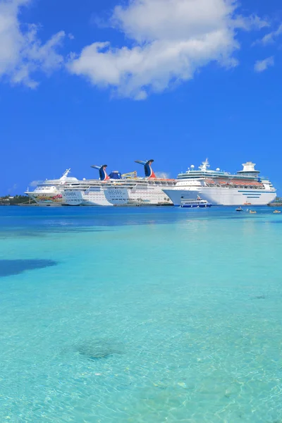 Bahamas pier — Stock Photo, Image