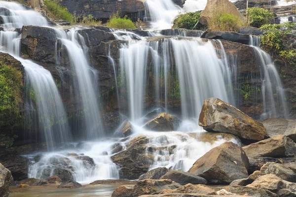 Wasserfall — Stockfoto