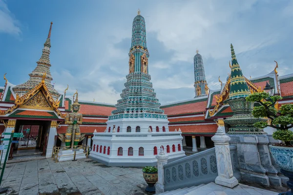 Piękna świątynia tajski — Zdjęcie stockowe