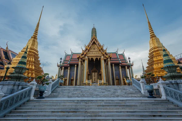 Gyönyörű thai templom — Stock Fotó