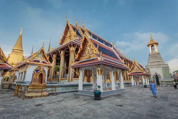 Schöner thailändischer Tempel — Stockfoto