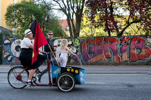 Kopenhag küresel esrar Marsh katılan düzenli Christiania aile