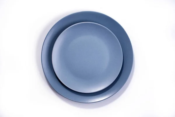 Empty Matte Navy Blue Dish Σετ Απομονωμένο Λευκό Φόντο Πάνω — Φωτογραφία Αρχείου