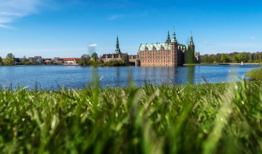Danimarka 'nın Hillerod kentindeki Rönesans Frederiksborg Kalesi' nin (XVII.