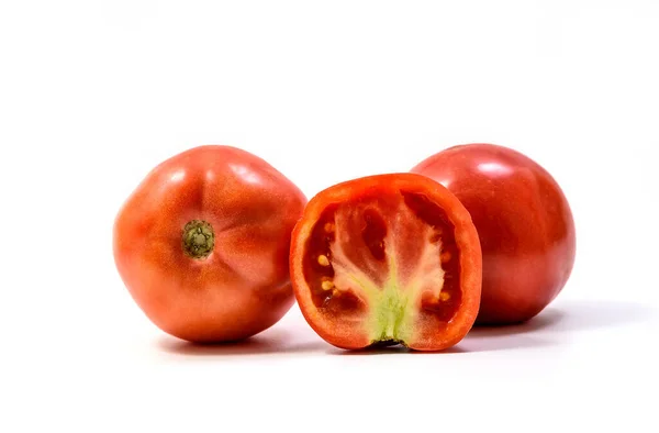 Isolated Tomato Two Whole Tomatos Slice Fresh Tomato Isolated White — Stock Photo, Image