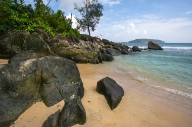 Seyşel Adaları plajda 