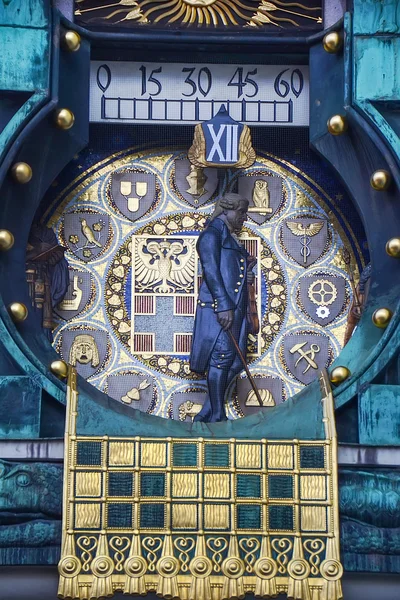 在费尔万得城电器的新艺术风格 Ankeruhr 维也纳时钟 — 图库照片