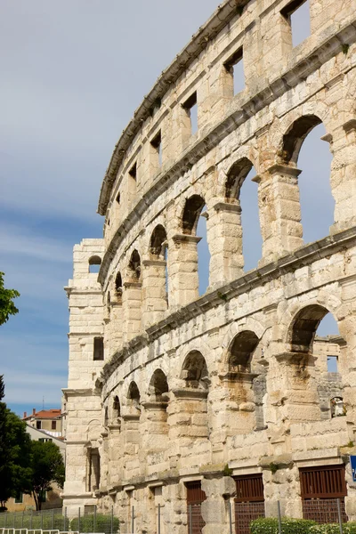 Pula, Kroatië - Romeins amfitheater - detail — Stockfoto
