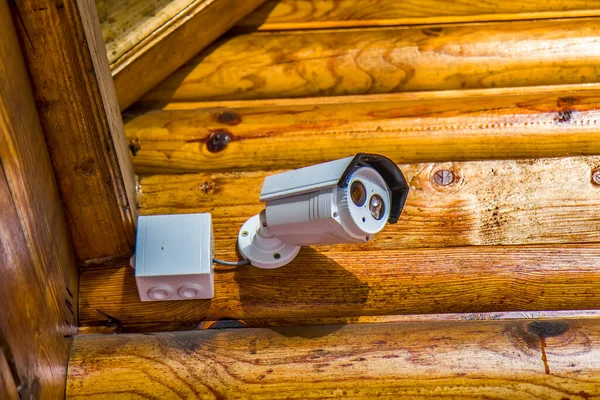 Security Camera Wooden House — Stock Photo, Image