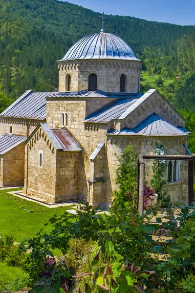 Давньосередньовічний Монастир Градак Сербії — стокове фото